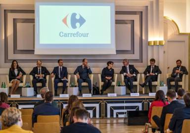 Carrefour przystępuje do priorytetowego dla rządu programu rozwoju elektromobilności w Polsce